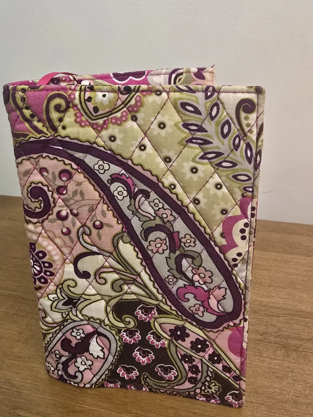 Vera Bradley Very BERRY  Paisley Quilted E-reader,kindle, NOOK, Cover